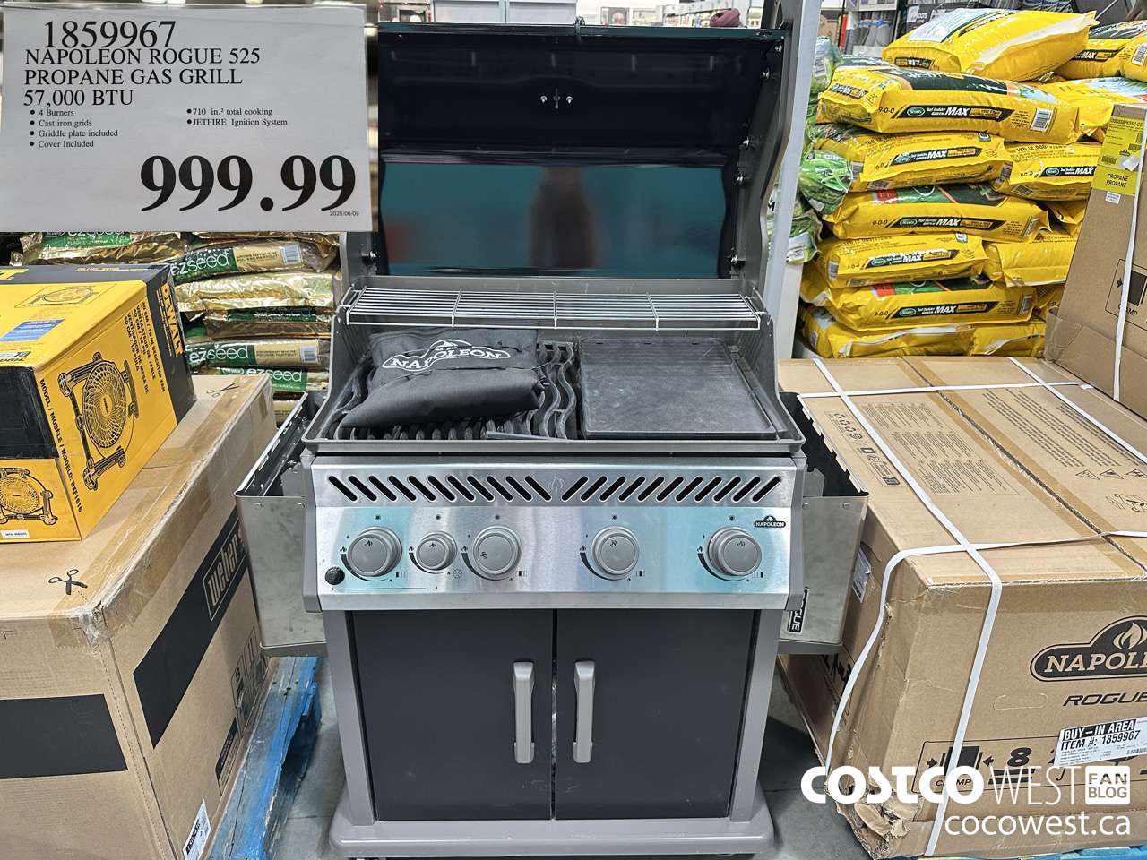 1859967 NAPOLEON ROGUE 525 PROPANE GAS GRILL 57,000 BTU $999.99