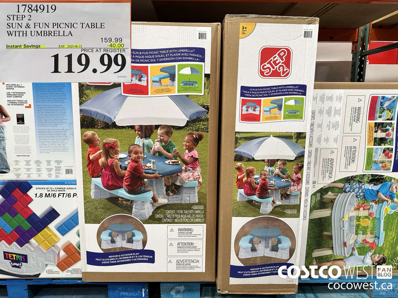 1784919 STEP 2 SUN & FUN PICNIC TABLE WITH UMBRELLA ($40.00 INSTANT SAVINGS EXPIRES ON 2025-06-15) $119.99
