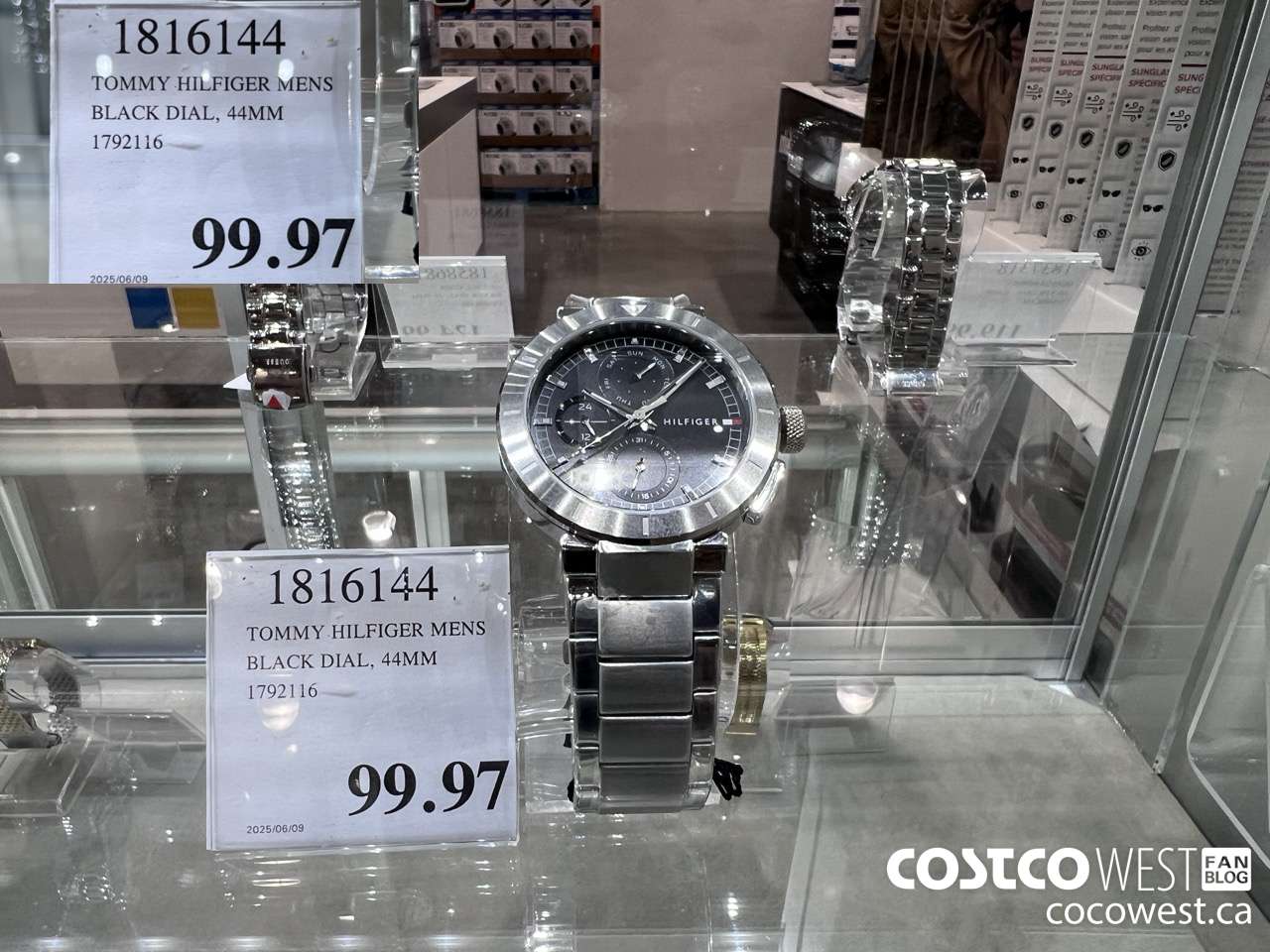 1816144 TOMMY HILFIGER MENS BLACK DIAL 44MM 1792116 $99.97