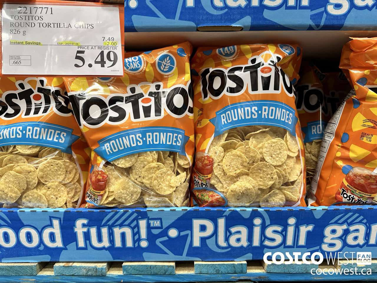 2217771 TOSTITOS ROUND TORTILLA CHIPS 826 G ($2.00 INSTANT SAVINGS EXPIRES ON 2025-07-06) $5.49
