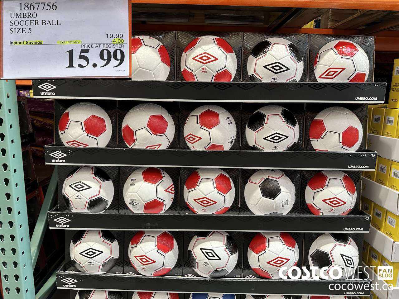 1867756 UMBRO SOCCER BALL SIZE 5 ($4.00 INSTANT SAVINGS EXPIRES ON 2025-06-15) $15.99