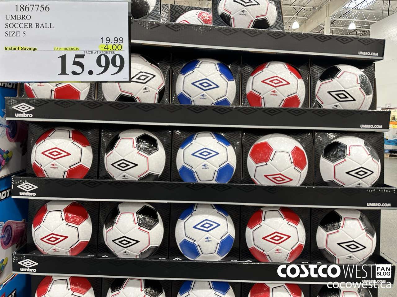 1867756 UMBRO SOCCER BALL SIZE 5 ($4.00 INSTANT SAVINGS EXPIRES ON 2025-06-15) $15.99