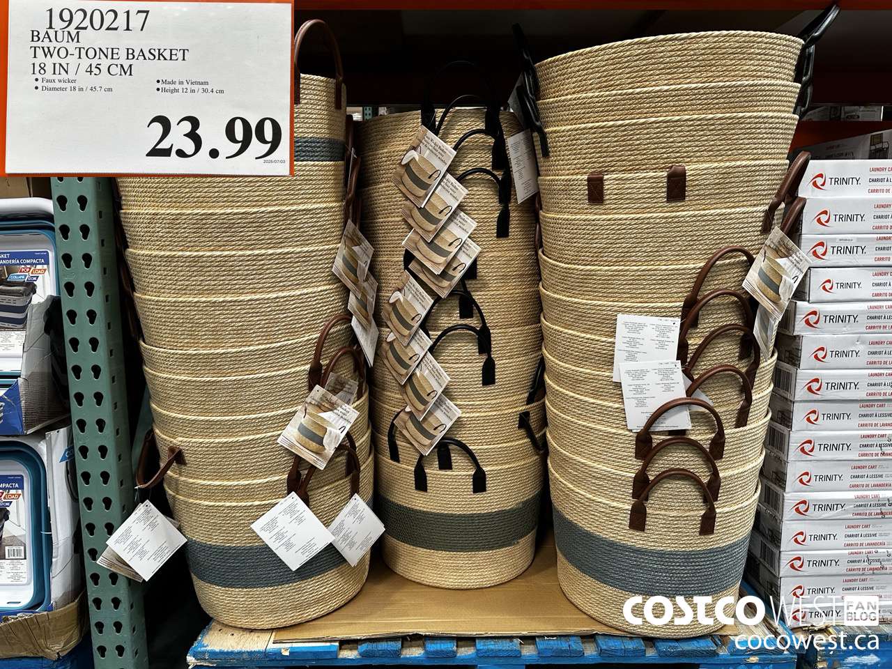 1920217 BAUM TWO-TONE BASKET 18 IN / 45 CM $23.99