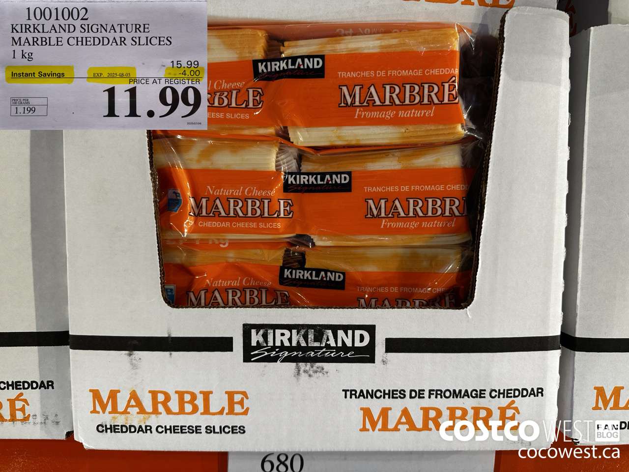 1001002 KIRKLAND SIGNATURE MARBLE CHEDDAR SLICES 1KG ($4.00 INSTANT SAVINGS EXPIRES ON 2025-08-03) $11.99