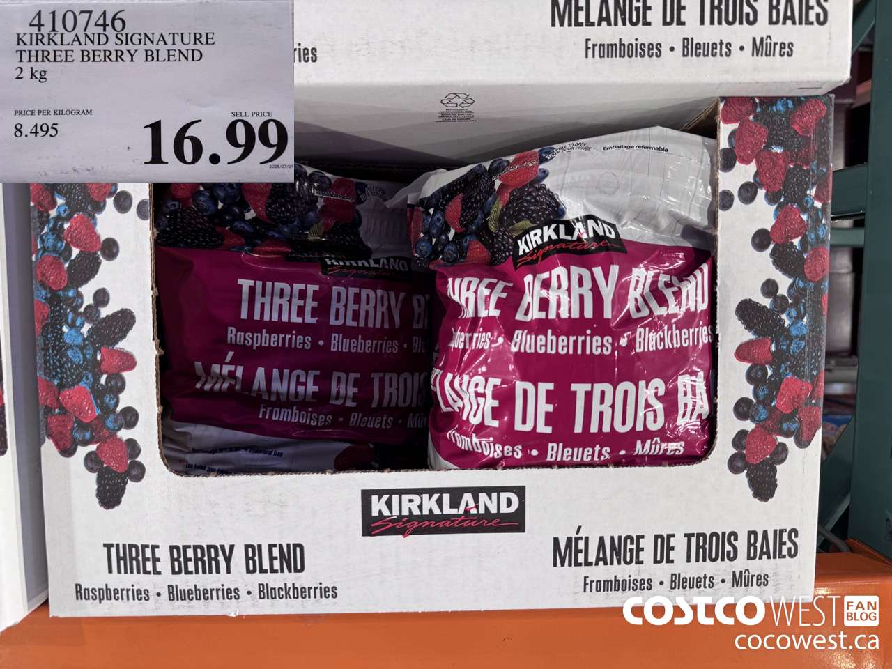 410746 KIRKLAND SIGNATURE THREE BERRY BLEND 2 kg $16.99