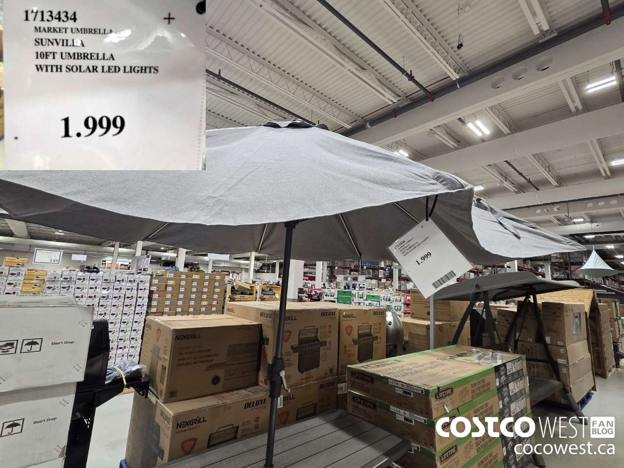 1713434 MARKET UMBRELLA SUNVILLA 10FT UMBRELLA WITH SOLAR LED LIGHTS $1999.00