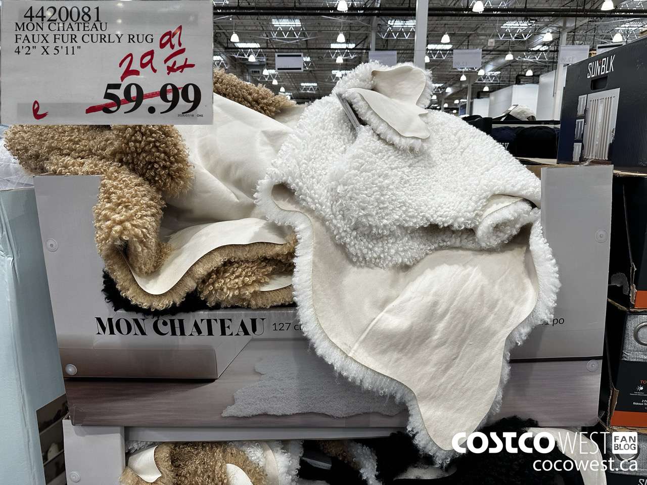 4420081 MON CHATEAU FAUX FUR CURLY RUG 4'2