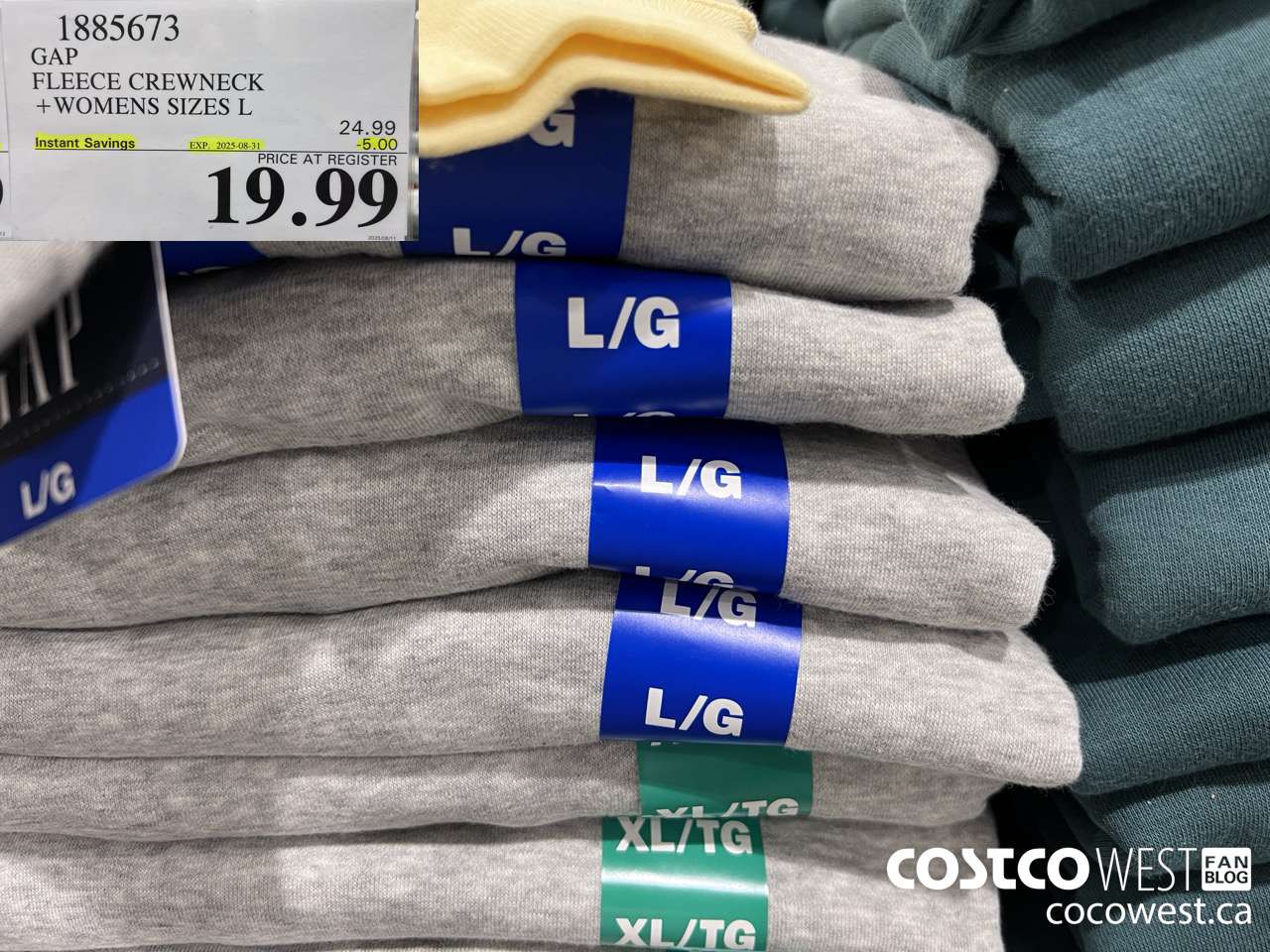 1885673 GAP FLEECE CREWNECK WOMENS SIZES L ($5.00 INSTANT SAVINGS EXPIRES ON 2025-08-31) $19.99