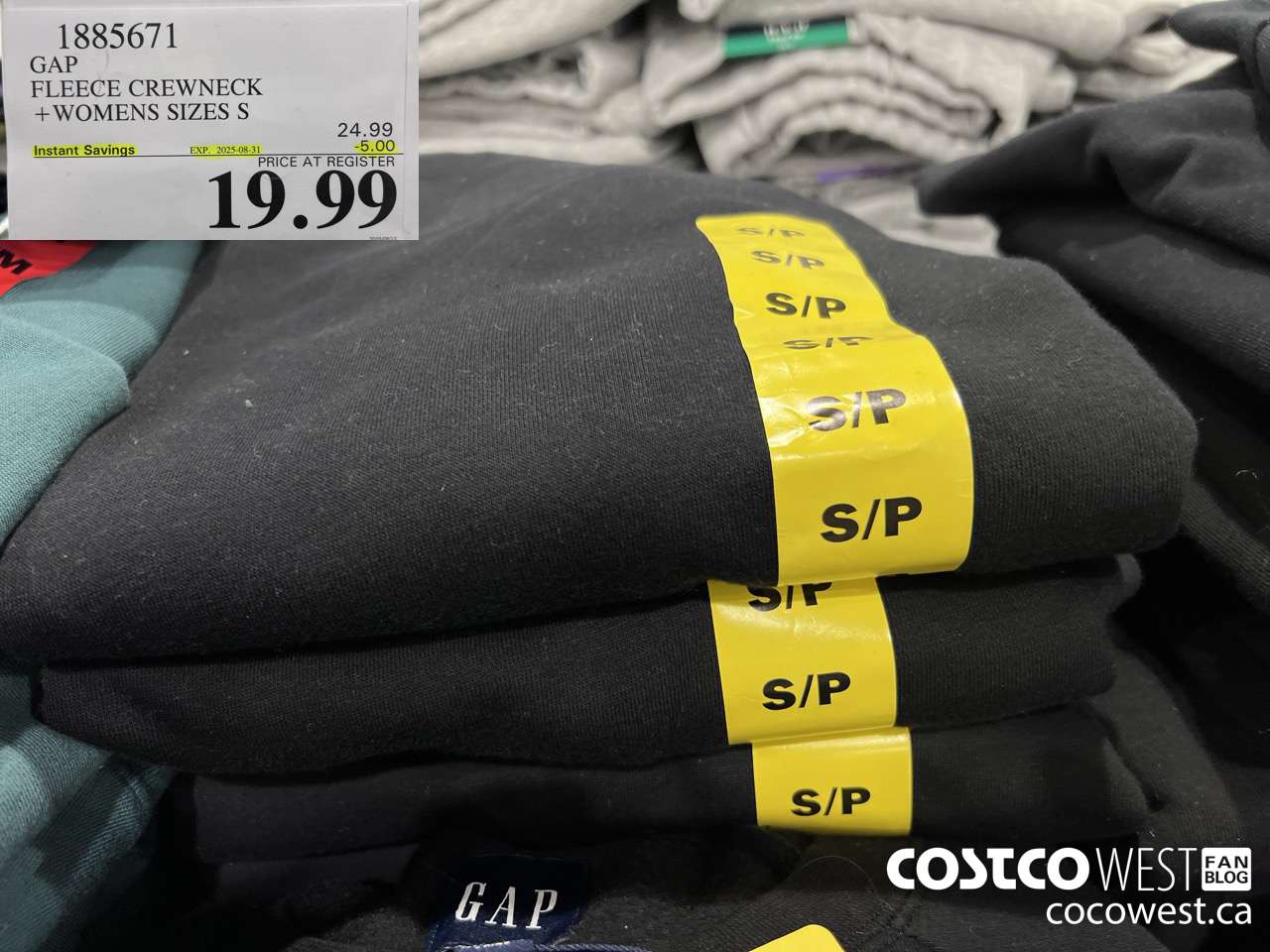 1885671 GAP FLEECE CREWNECK WOMENS SIZES S ($5.00 INSTANT SAVINGS EXPIRES ON 2025-08-31) $19.99