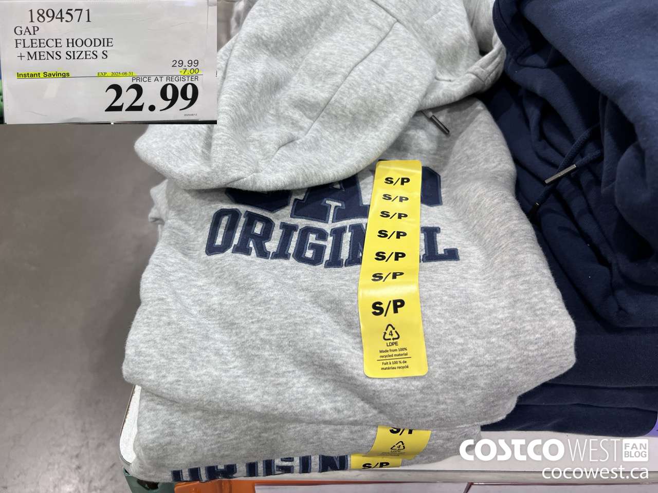 1894571 GAP FLEECE HOODIE MENS SIZES S ($7.00 INSTANT SAVINGS EXPIRES ON 2025-08-31) $22.99