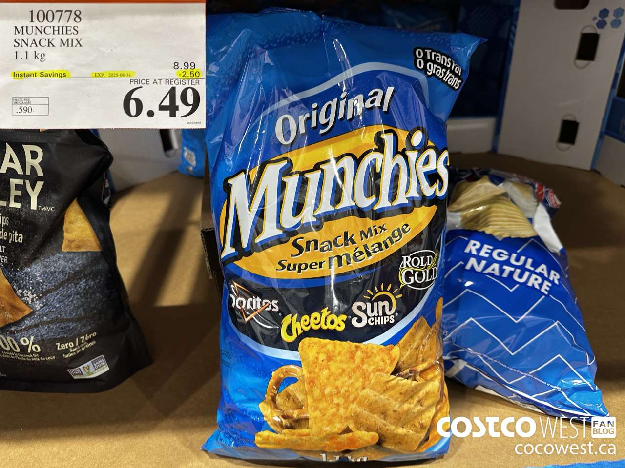 100778 MUNCHIES SNACK MIX 1.1 kg ($2.50 INSTANT SAVINGS EXPIRES ON 2025-08-31) $6.49