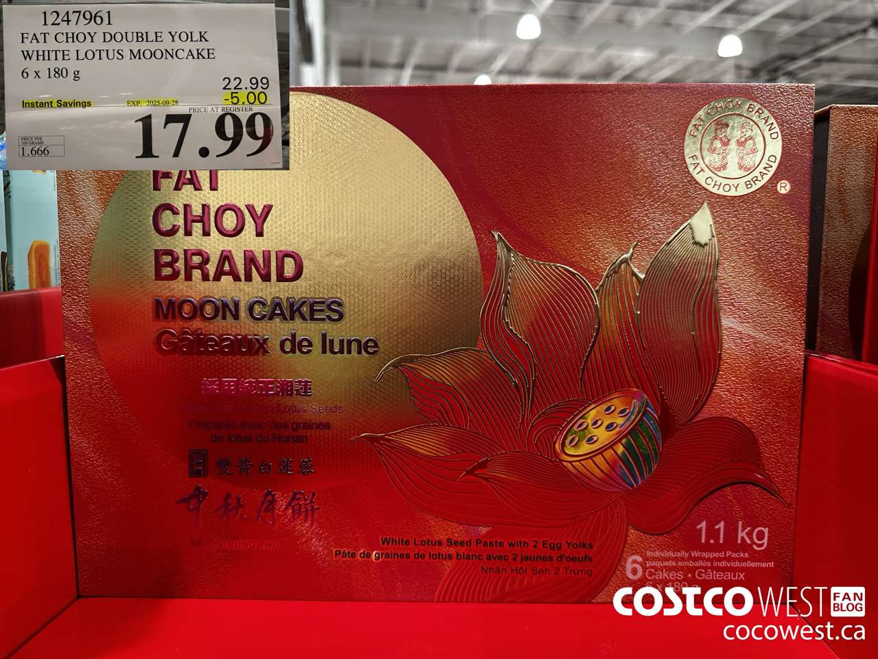 1247961 FAT CHOY DOUBLE YOLK WHITE LOTUS MOONCAKE 6 X 180G ($5.00 INSTANT SAVINGS EXPIRES ON 2025-09-28) $17.99