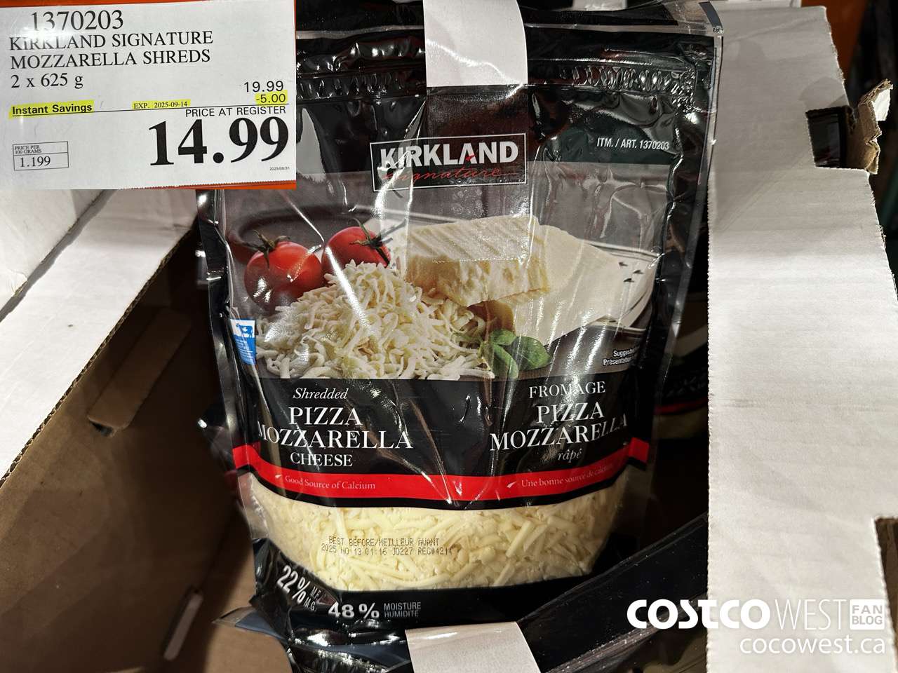 1370203 KIRKLAND SIGNATURE MOZZARELLA SHREDS 2 X 625 G ($5.00 INSTANT SAVINGS EXPIRES ON 2025-09-14) $14.99