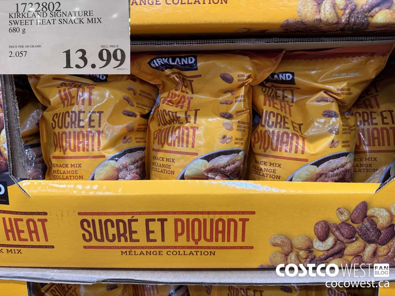 1732802 KIRKLAND SIGNATURE SWEET HEAT SNACK MIX 680G $13.99