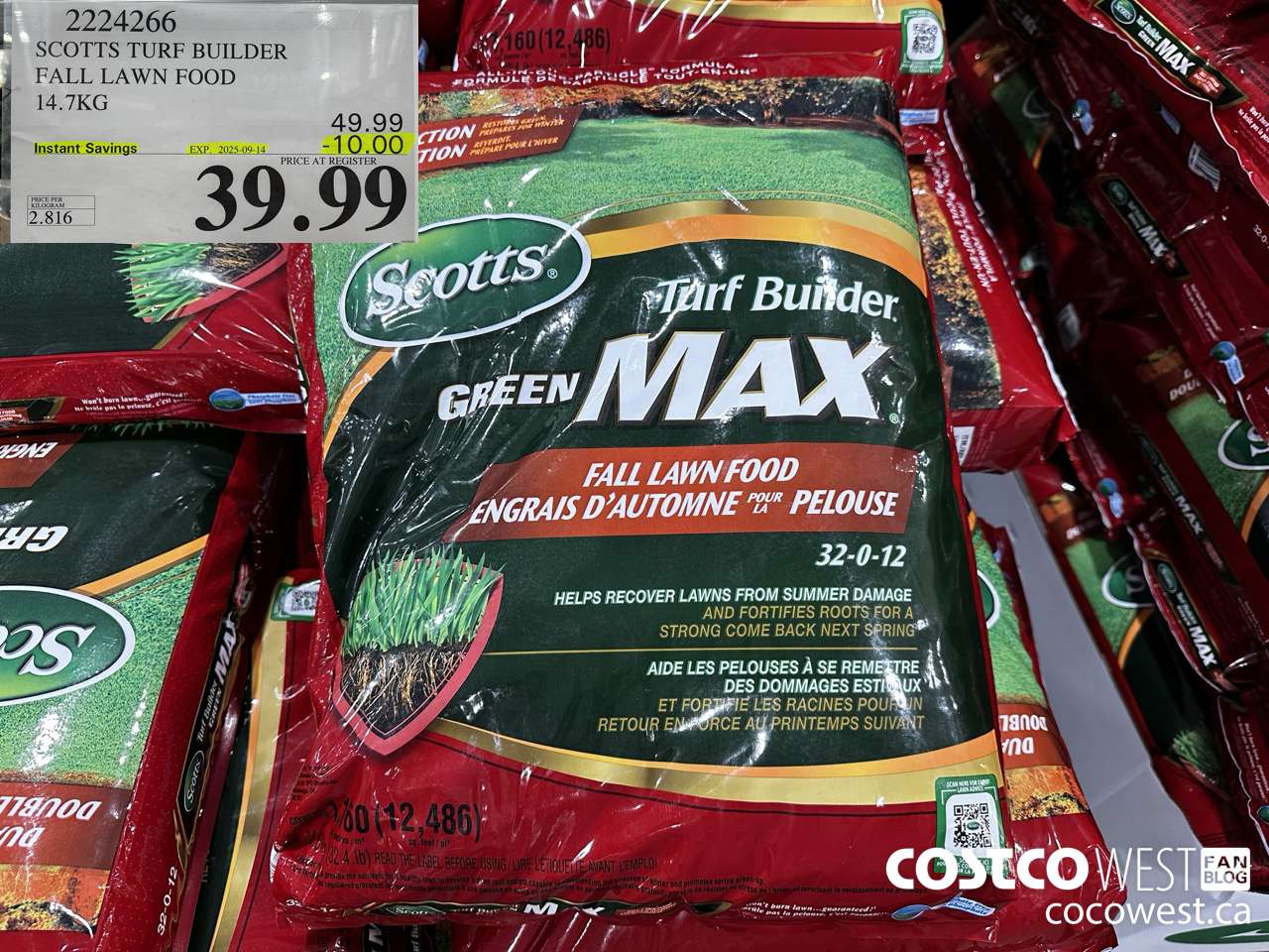 2224266 SCOTT TURF BUILDER FALL LAWN FOOD 14.7KG ($10.00 INSTANT SAVINGS EXPIRES ON 2025-09-14) $39.99