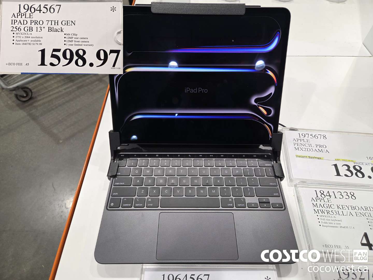 1964567 APPLE IPAD PRO 7TH GEN 256GB 13 IN BLACK $1598.97