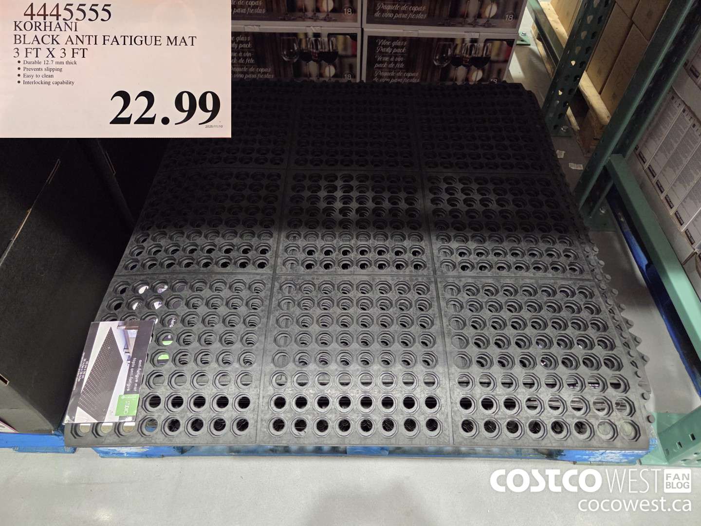 4445555 KORHANI BLACK ANTI FATIGUE MAT 3 FT X 3 FT $22.99