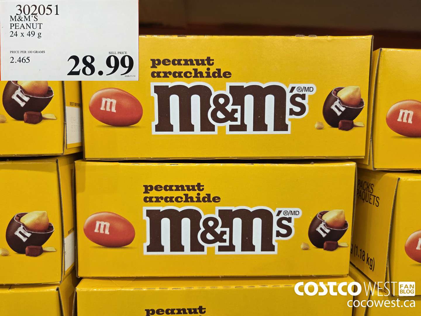 302051 M&M's PEANUTS 24 x 49 g $28.99
