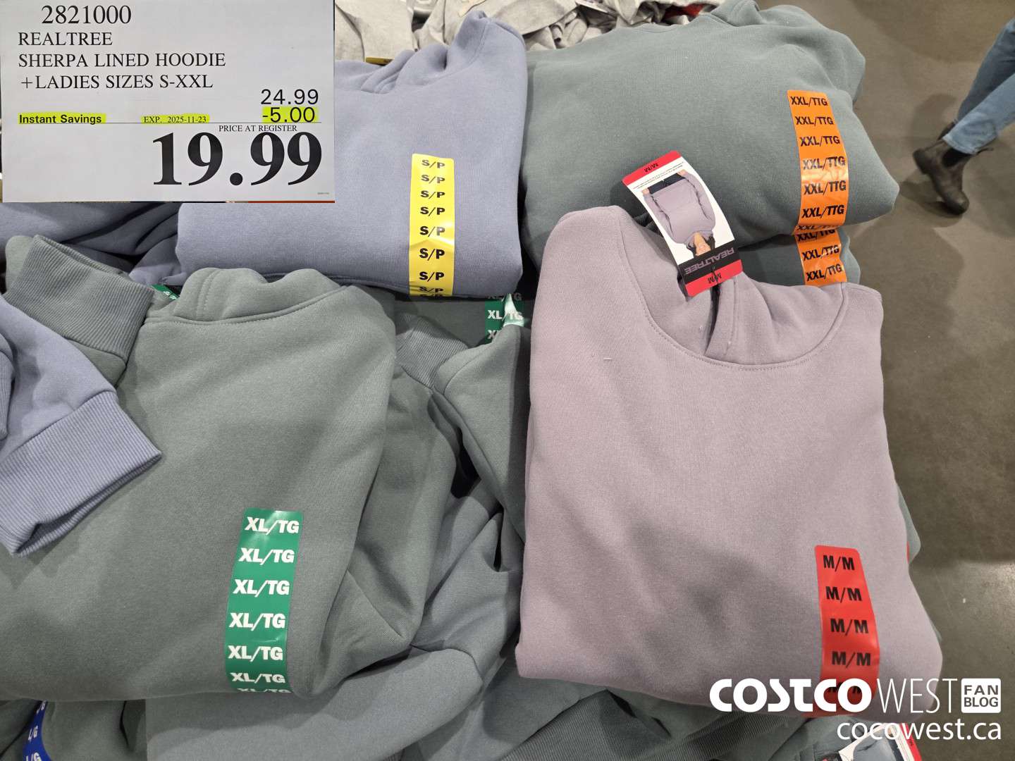 2821000 REALTREE SHERPA LINED HOODIE LADIES SIZES S-XXL ($5.00 INSTANT SAVINGS EXPIRES ON 2025-11-23) $19.99