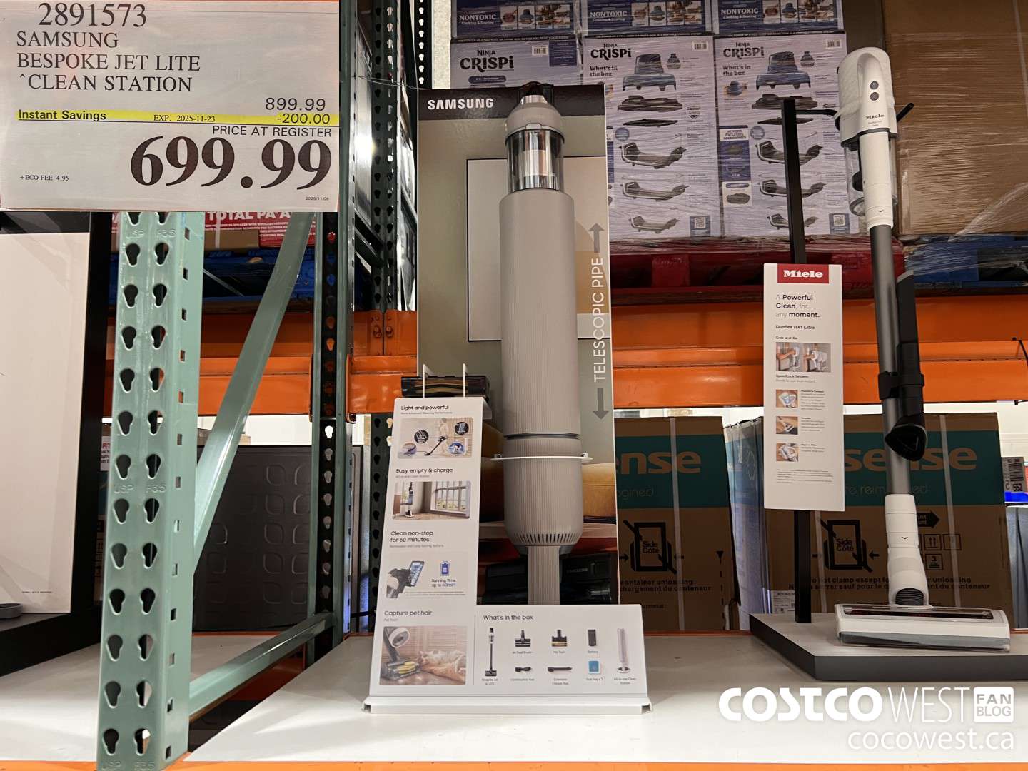 2891573 SAMSUNG BESPOKE JET LITE CLEAN STATION ($200.00 INSTANT SAVINGS EXPIRES ON 2025-11-23) $699.99