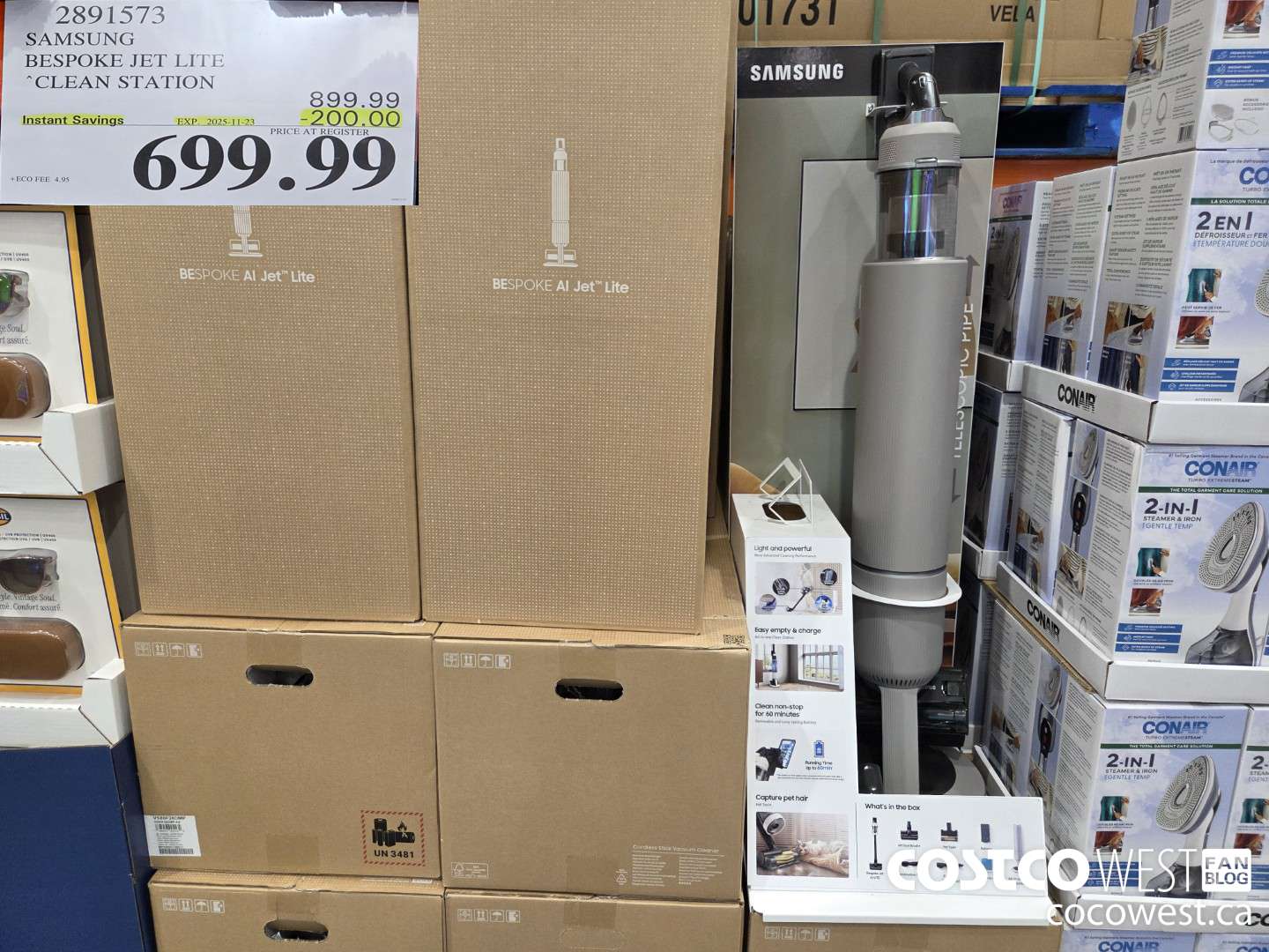 2891573 SAMSUNG BESPOKE JET LITE CLEAN STATION ($200.00 INSTANT SAVINGS EXPIRES ON 2025-11-23) $699.99