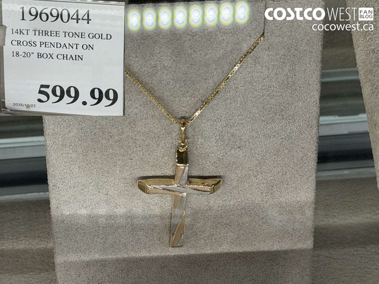 1969044 14KT THREE TONE GOLD CROSS PENDANT ON 18-20