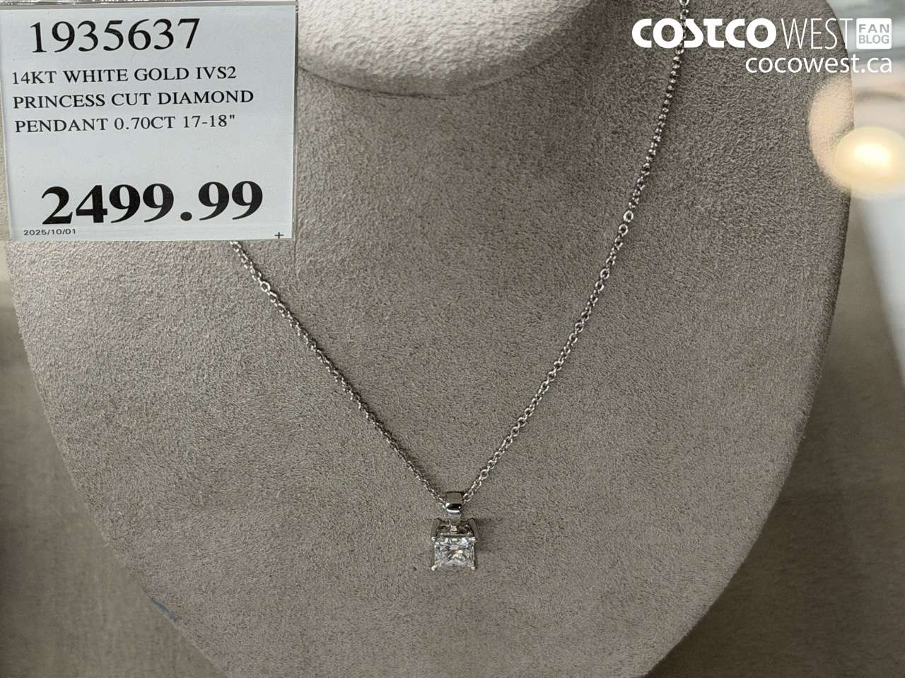 1935637 14KT WHITE GOLD IVS2 PRINCESS CUT DIAMOND PENDANT 0.70CT 17-18