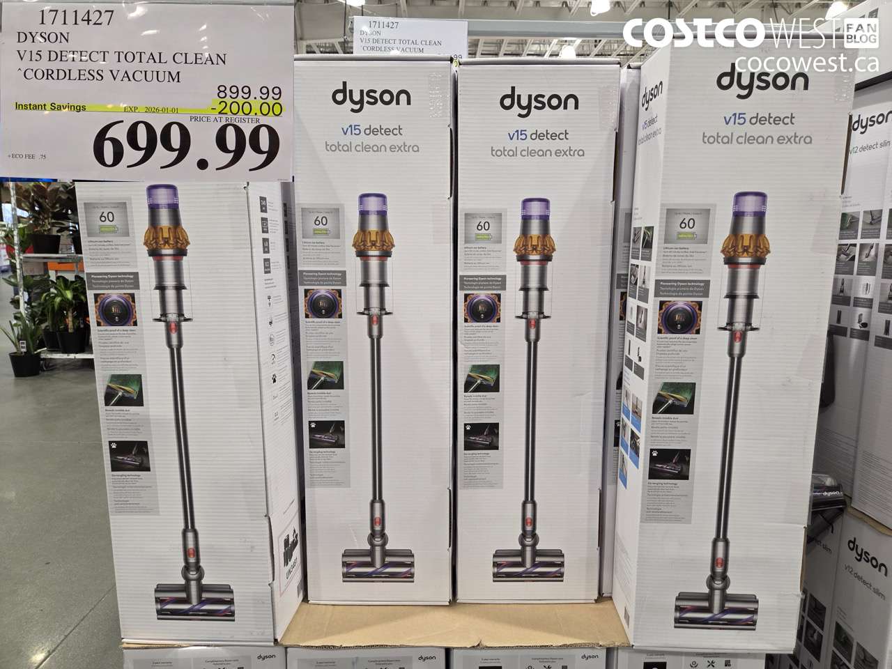 1711427 DYSON V15 DETECT TOTAL CLEAN CORDLESS VACUUM ($200.00 INSTANT SAVINGS EXPIRES ON 2026-01-01) $699.99