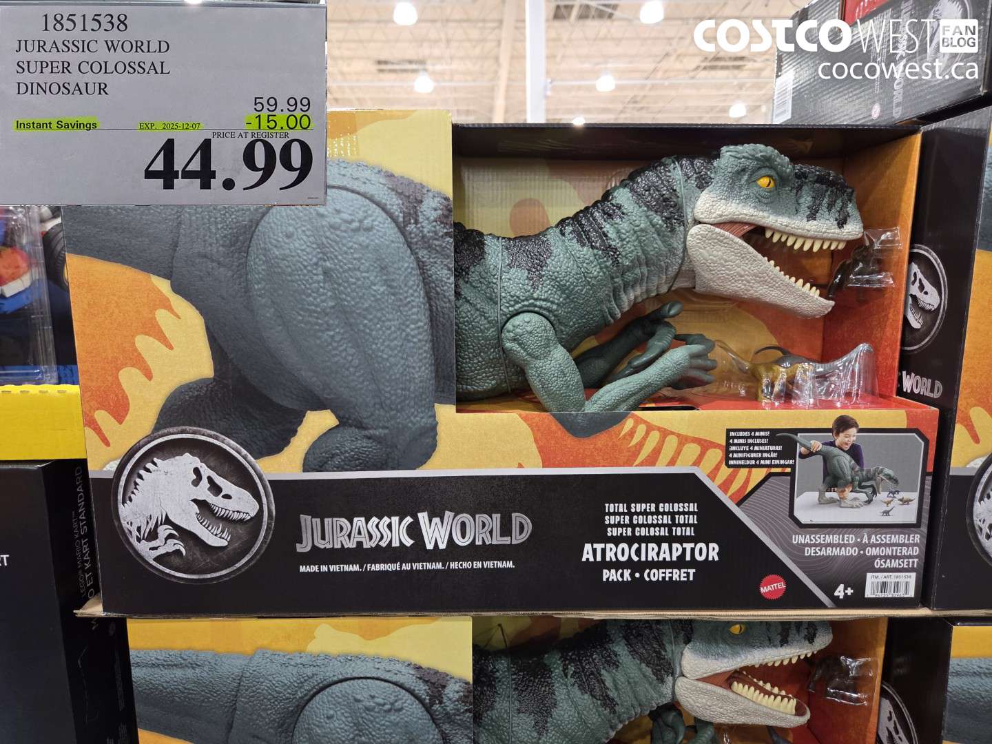 1851538 JURASSIC WORLD SUPER COLOSSAL DINO WITH 4 MINI DINOS ($15.00 INSTANT SAVINGS EXPIRES ON 2025-12-07) $44.99