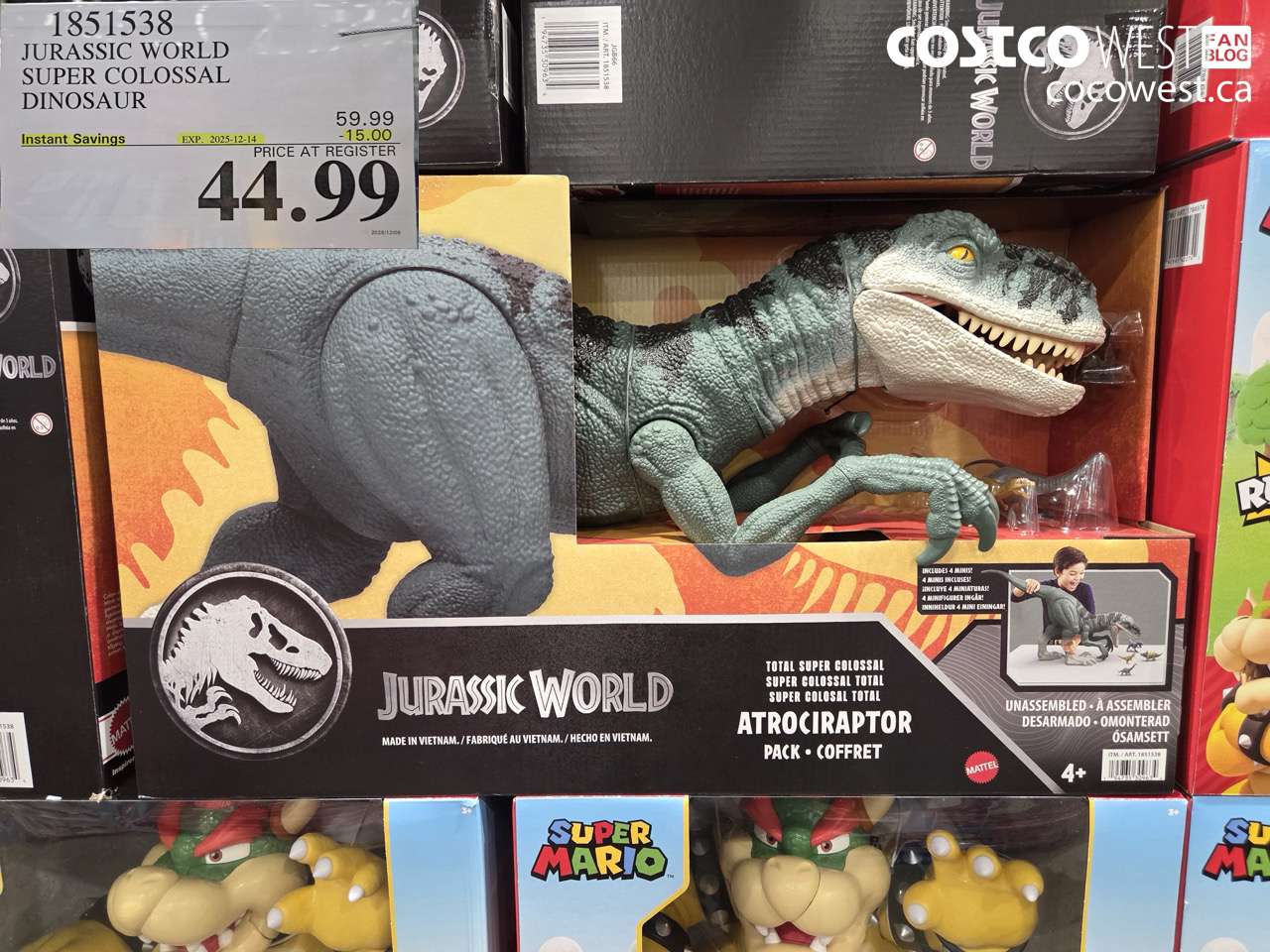 1851538 JURASSIC WORLD SUPER COLOSSAL DINO WITH 4 MINI DINOS ($15.00 INSTANT SAVINGS EXPIRES ON 2025-12-14) $44.99
