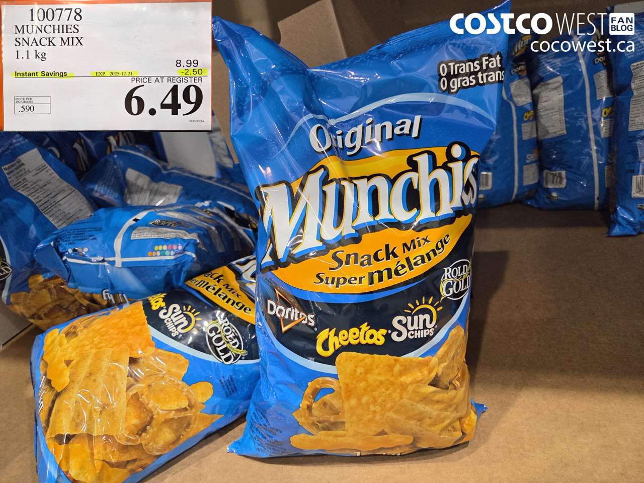 100778 MUNCHIES SNACK MIX 1.1 kg ($2.50 INSTANT SAVINGS EXPIRES ON 2025-12-21) $6.49