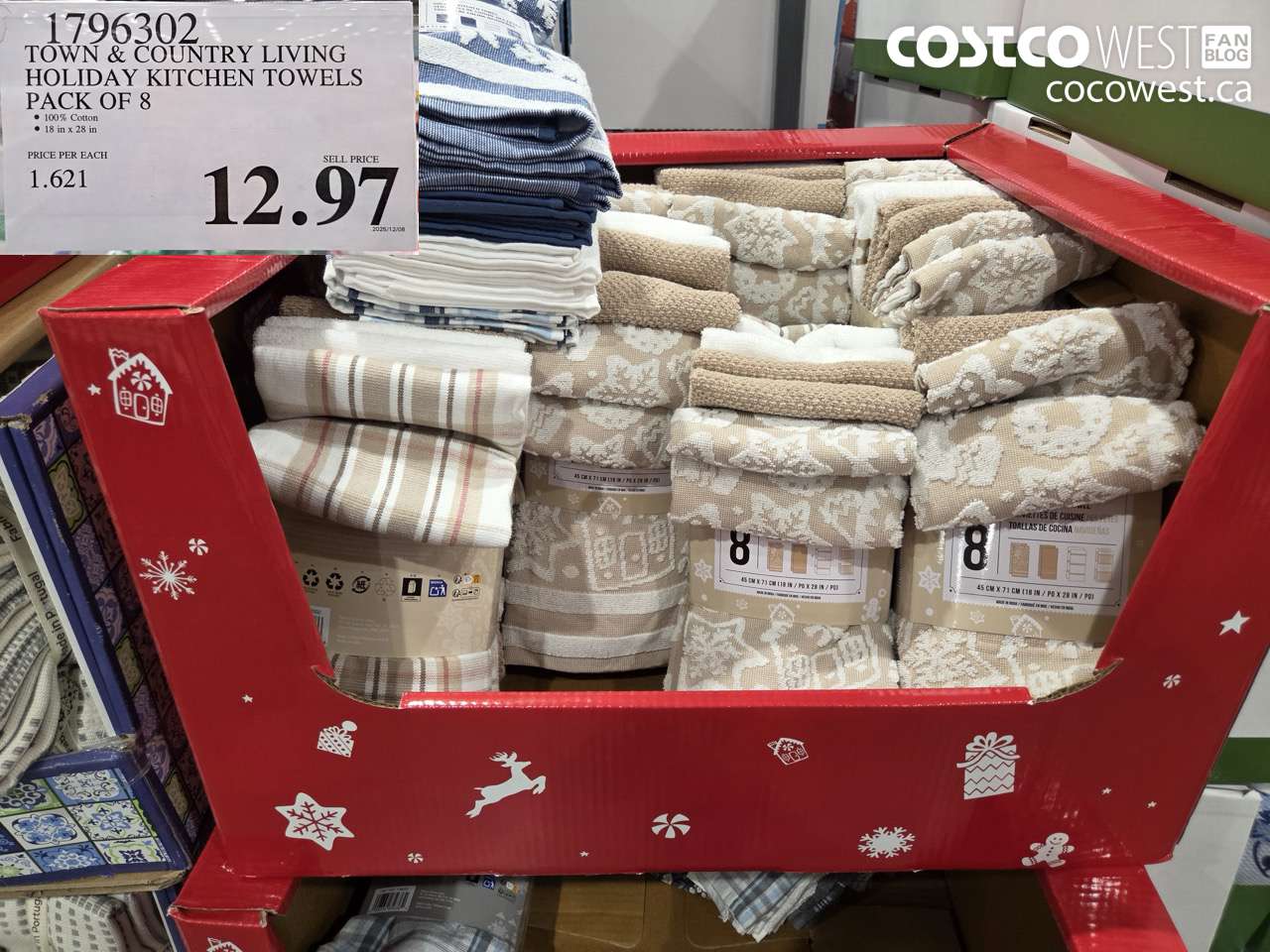 1796302 TOWN & COUNTRY LIVING HOLIDAY KITCHEN TOWELS PACK OF 8 $12.97