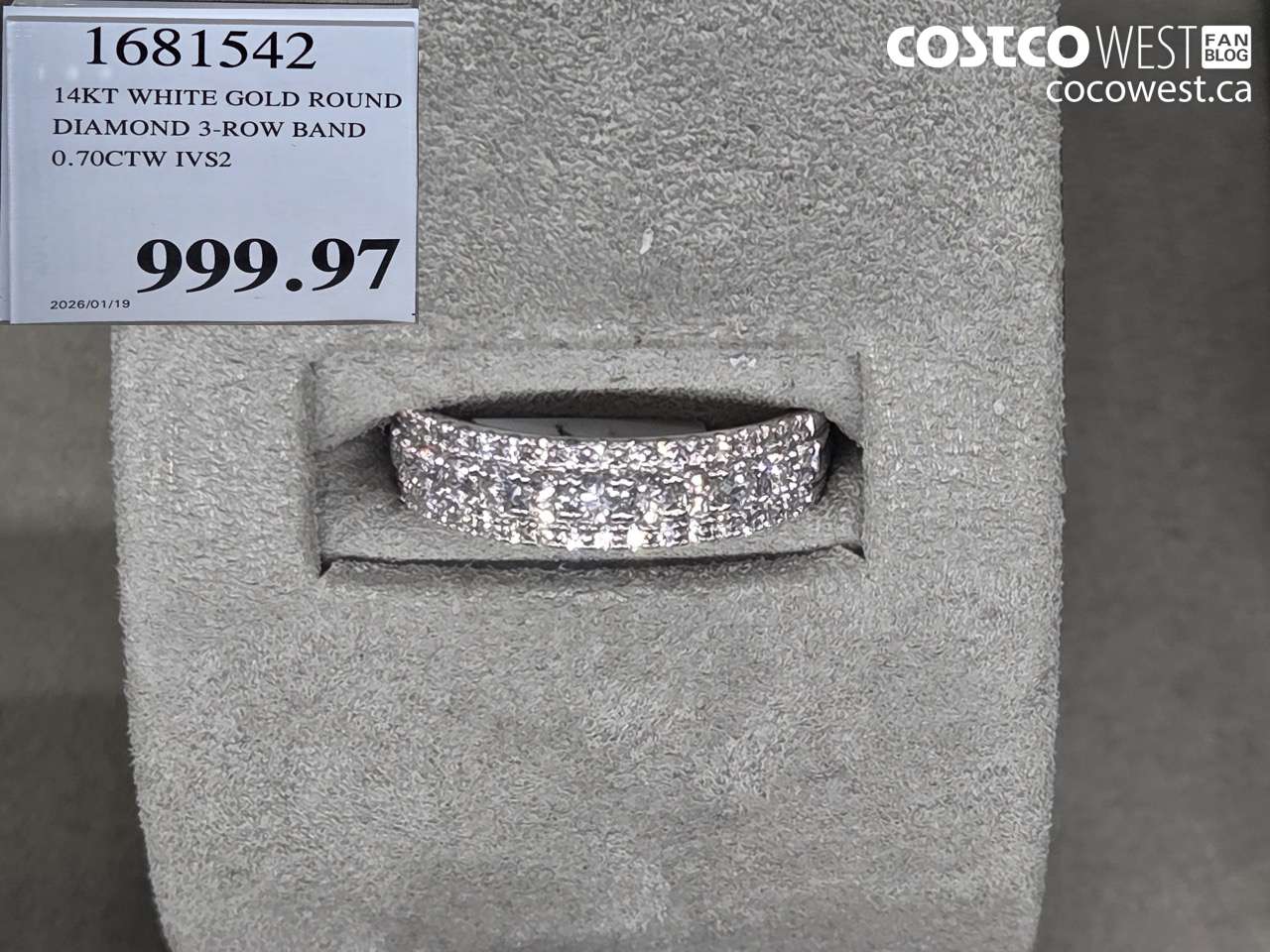 1681542 14KT WHITE GOLD ROUND DIAMOND 3-ROW BAND 0.70CTW IVS2 $999.97