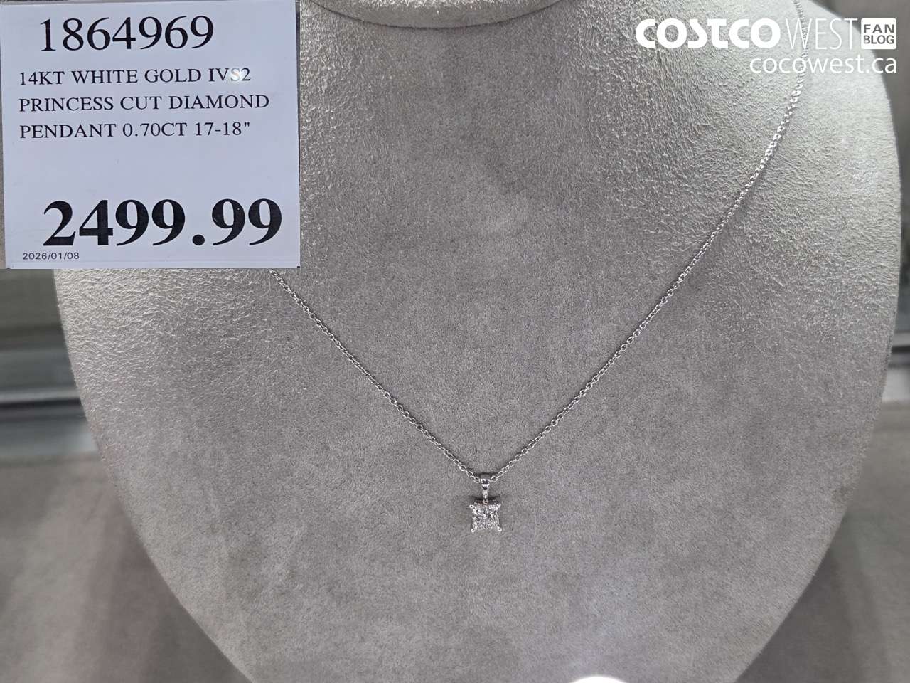 18646969 14KT WHITE GOLD IVS2 PRINCESS CUT DIAMOND PENDANT 0.70CT 17-18