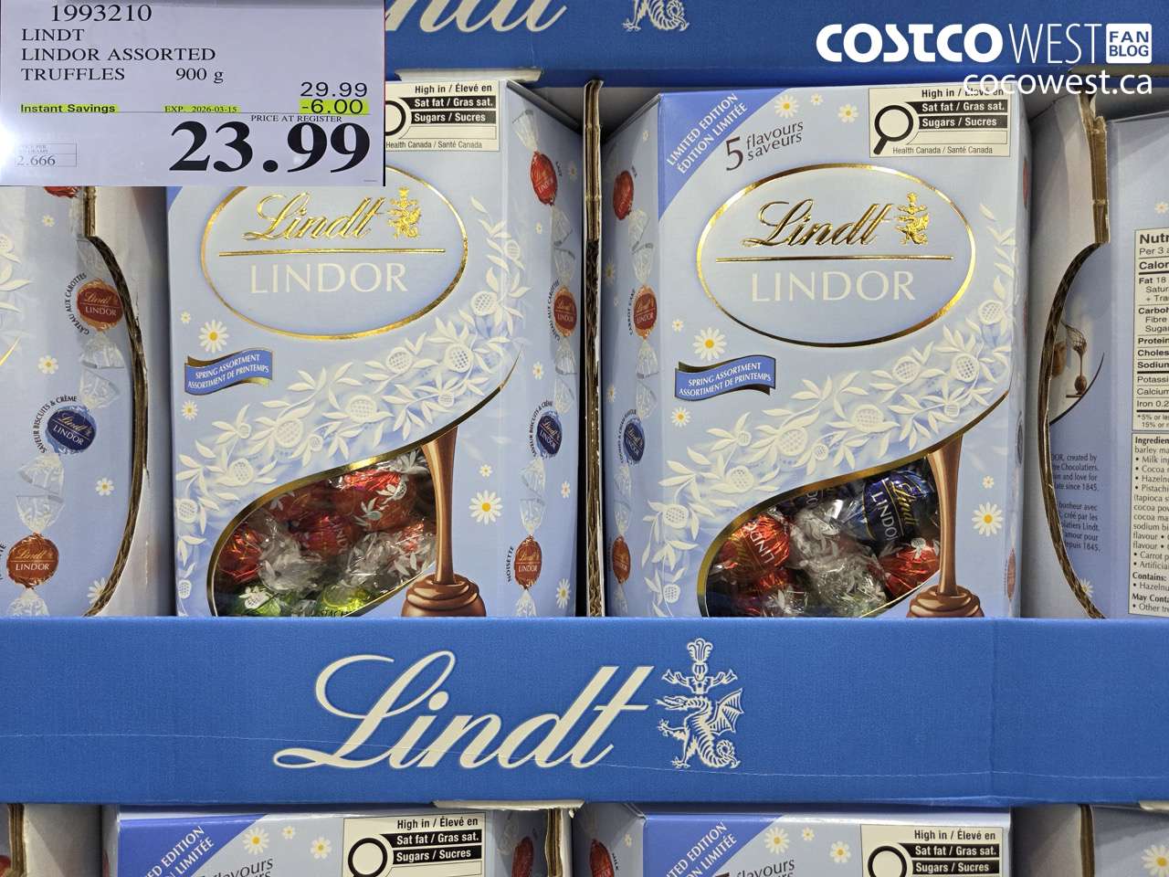 1993210 LINDT LINDOR ASSORTED TRUFFLES 900 G ($6.00 INSTANT SAVINGS EXPIRES ON 2026-03-15) $23.99