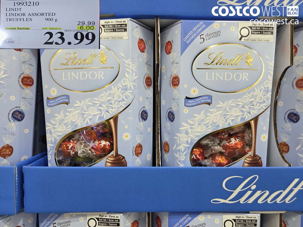 1993210 LINDT LINDOR ASSORTED TRUFFLES 900 G ($6.00 INSTANT SAVINGS EXPIRES ON 2026-03-15) $23.99