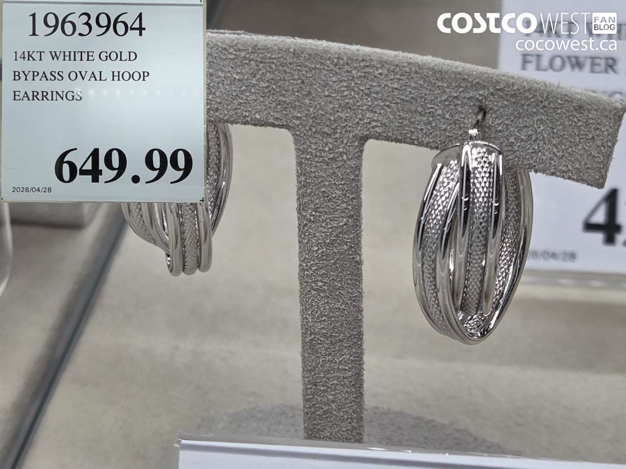 1963904 14KT WHITE GOLD BYPASS OVAL HOOP EARRINGS $649.99