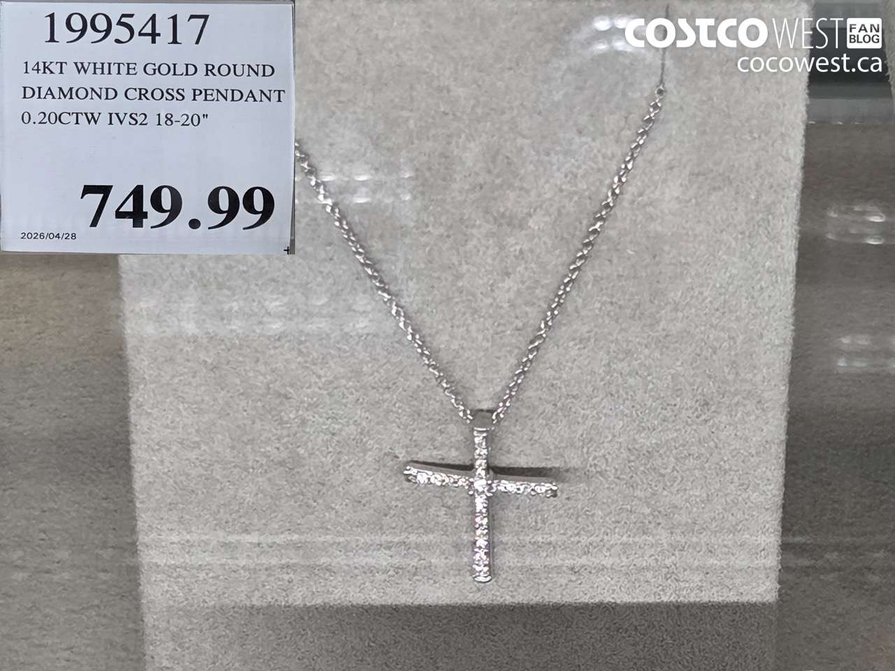 1995417 14KT WHITE GOLD ROUND DIAMOND CROSS PENDANT 0.20CTW IVS2 18-20