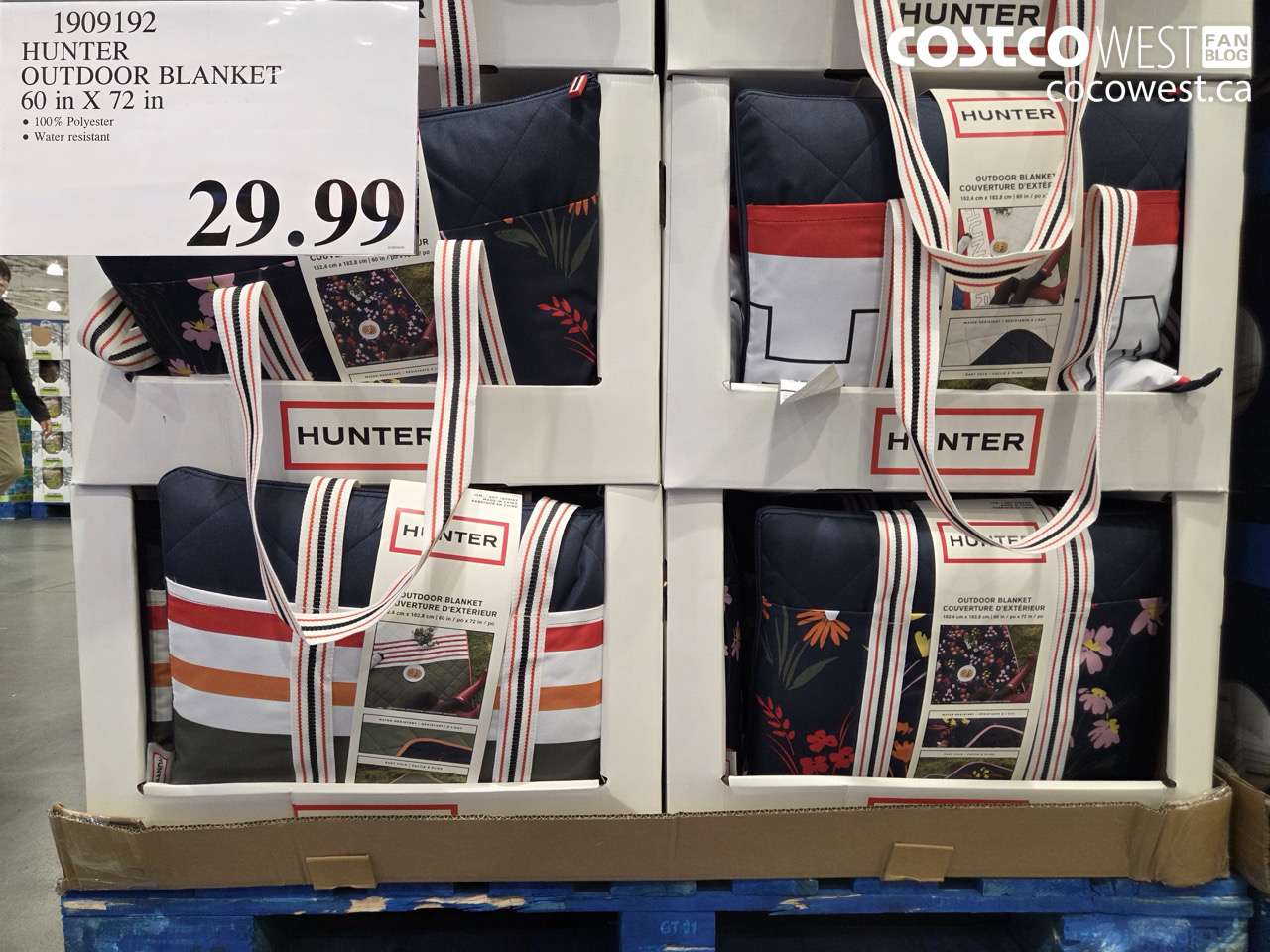 1909192 HUNTER OUTDOOR BLANKET 60 IN X 72 IN $29.99