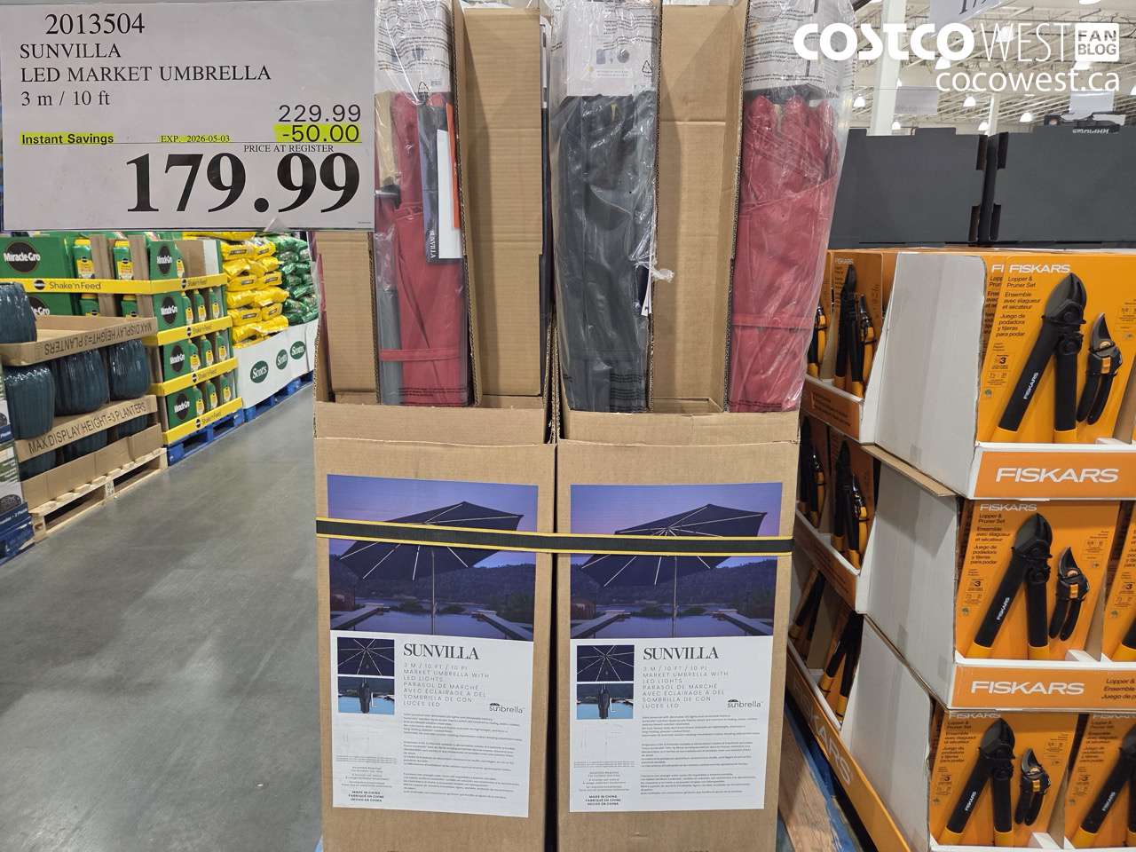 2013504 SUNVILLA LED MARKET UMBRELLA 3 M / 10 FT ($50.00 INSTANT SAVINGS EXPIRES ON 2026-05-03) $179.99
