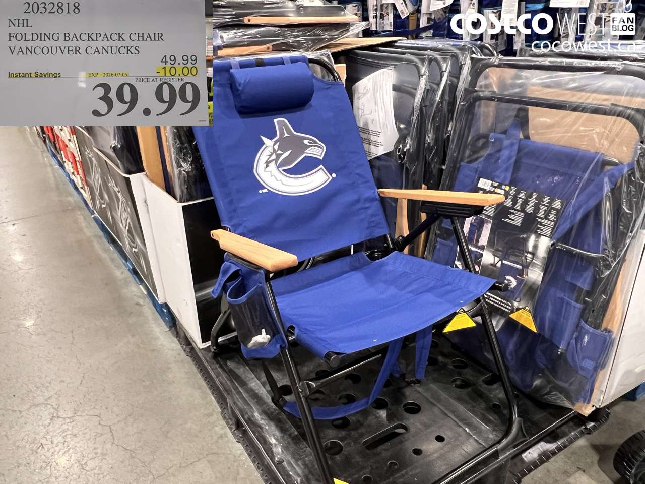 2032818 NHL FOLDING BACKPACK CHAIR VANCOUVER CANUCKS ($10.00 INSTANT SAVINGS EXPIRES ON 2026-07-05) $39.99