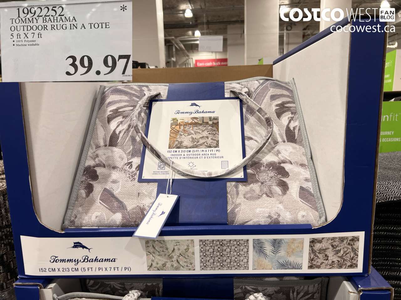 1992252 TOMMY BAHAMA OUTDOOR RUG IN A TOTE 5 FT X 7 FT $39.97