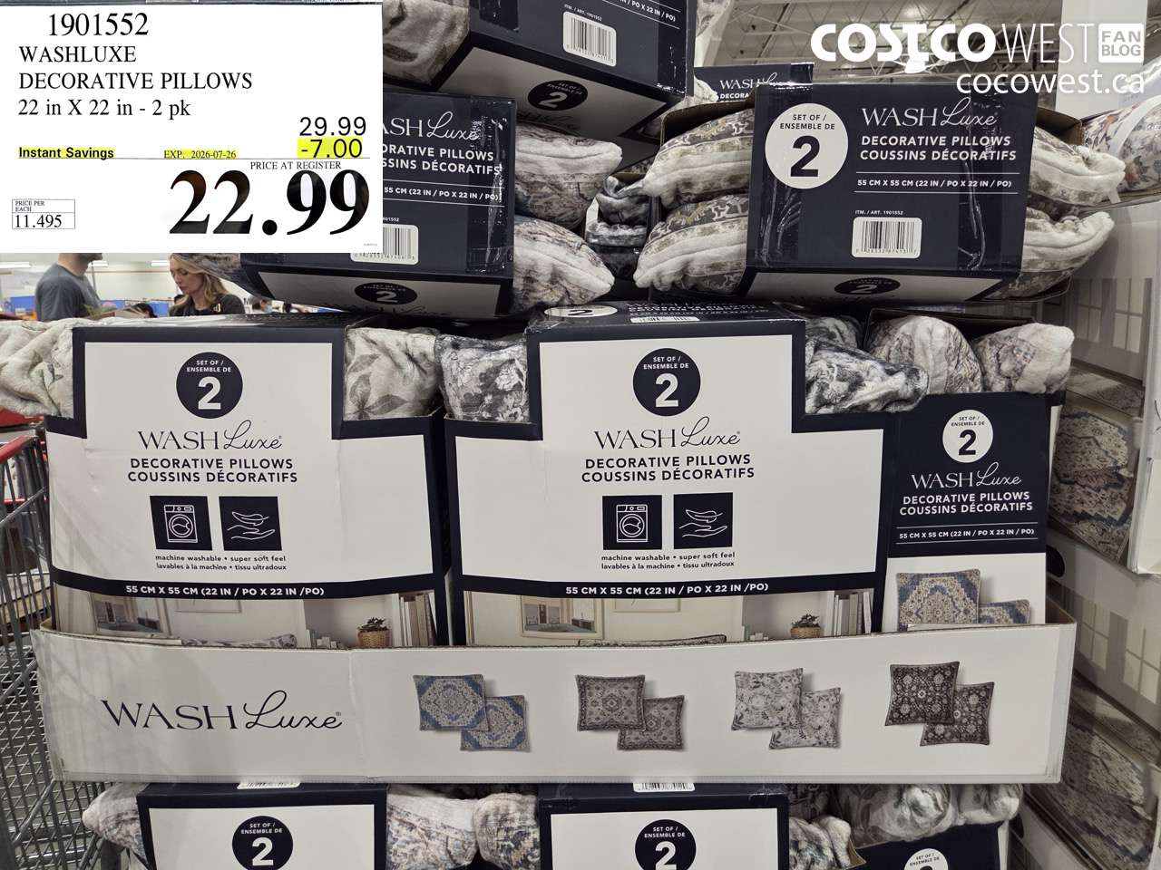 1901552 WASHLUXE DECORATIVE PILLOWS 22 IN X 22 IN - 2 PK ($7.00 INSTANT SAVINGS EXPIRES ON 2026-07-26) $22.99