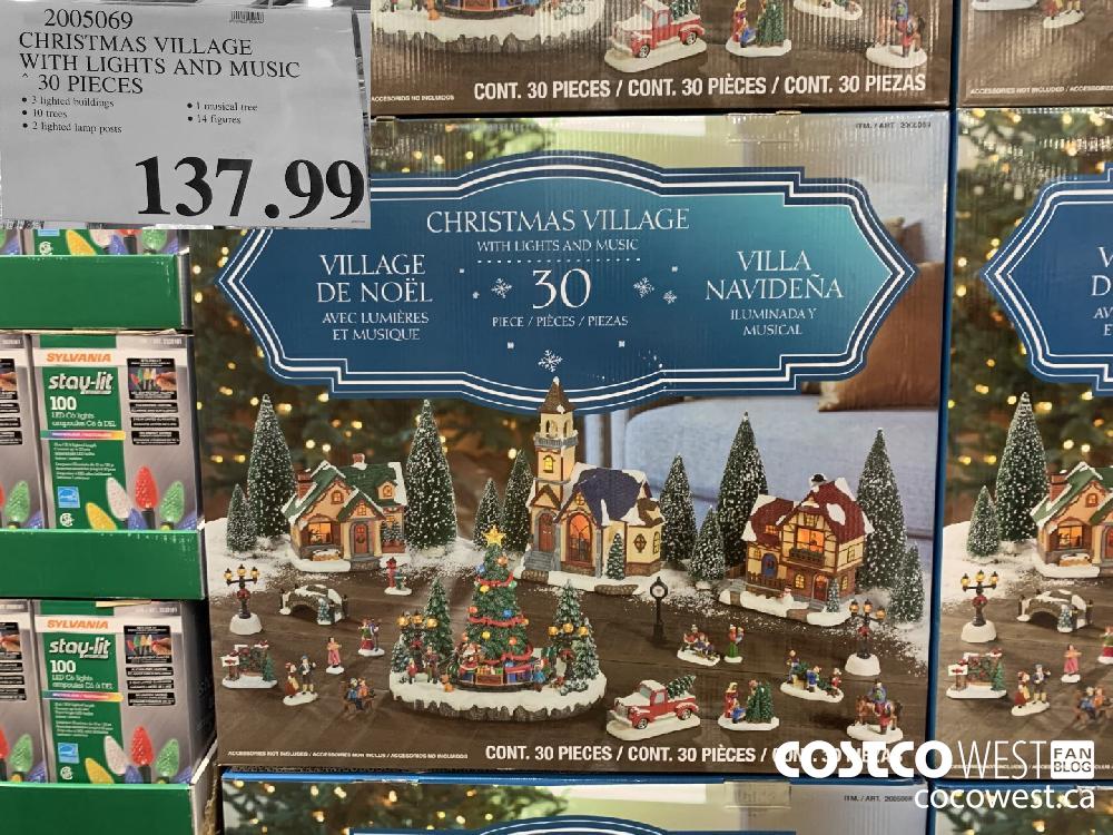 2005069 CHRISTMAS VILLAGE WITH LIGHTS AND MUSIC i * 30 PIECES 137.99