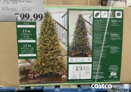 2006009 LED CHRISTMAS TREE27 M / 9 FT$499.99