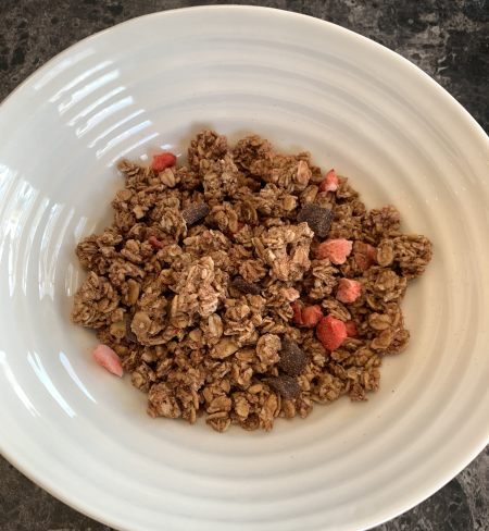 love crunch granola dark chocolate red berries